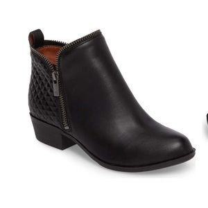 Lucky Brand Quilted Booties